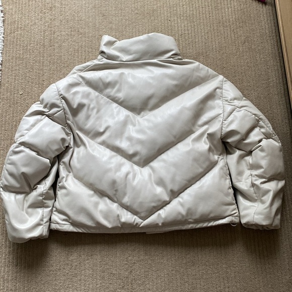 Wilfred The Cloud Puff, Matte Pearl, vegan leather, L - Picture 7 of 13